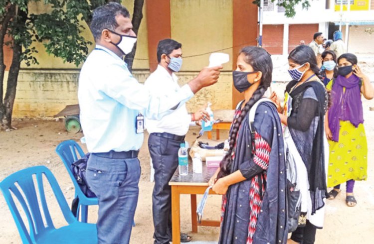 ದ್ವಿತೀಯ ಪಿಯು ಇಂಗ್ಲಿಷ್ ಪರೀಕ್ಷೆ ಸುಸೂತ್ರ