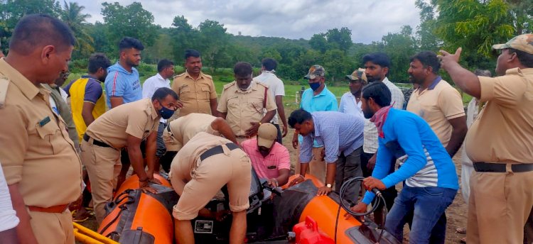 ಪ್ರವಾಹ ನರ್ತನ: ಪ್ರಾಣಿಗಳ ಆಕ್ರಂದನ, ಮನೆ ತೊರೆದು ಕಣ್ಣೀರಿಡುತ್ತ ತೆರಳಿದ ಜನ 