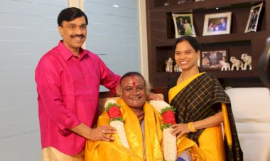 ಜನಾರ್ಧನ ರೆಡ್ಡಿ  ಅವರಿಂದ ಸನ್ಮಾನ ಸ್ವೀಕರಿಸಿ ಭಾವುಕರಾದ ಮಂಜಮ್ಮ ಜೋಗತಿ