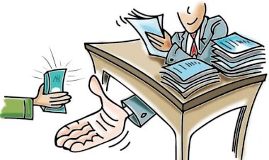 ಲಂಚ ಸ್ವೀಕಾರ ಆರೋಪ : ಜಿಪಂ ಕ್ಲರ್ಕ್ ಅಮಾನತು