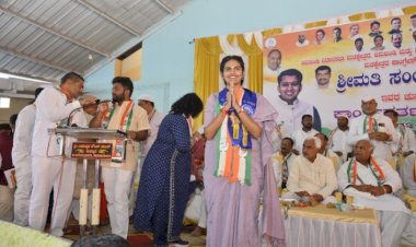 ದಿ. ನ್ಯಾಮಗೌಡರ ಕನಸು ನನಸು ನನ್ನ ಗುರಿ ಕಿಕ್ಕಿರಿದು ನೆರೆದಿದ್ದ ಕಾರ್ಯಕರ್ತರ ಸಭೆಯಲ್ಲಿ ಕಾಂಗ್ರೆಸ್ ಅಭ್ಯರ್ಥಿ ಸಂಯುಕ್ತ ಪಾಟೀಲ ಘೋಷಣೆ