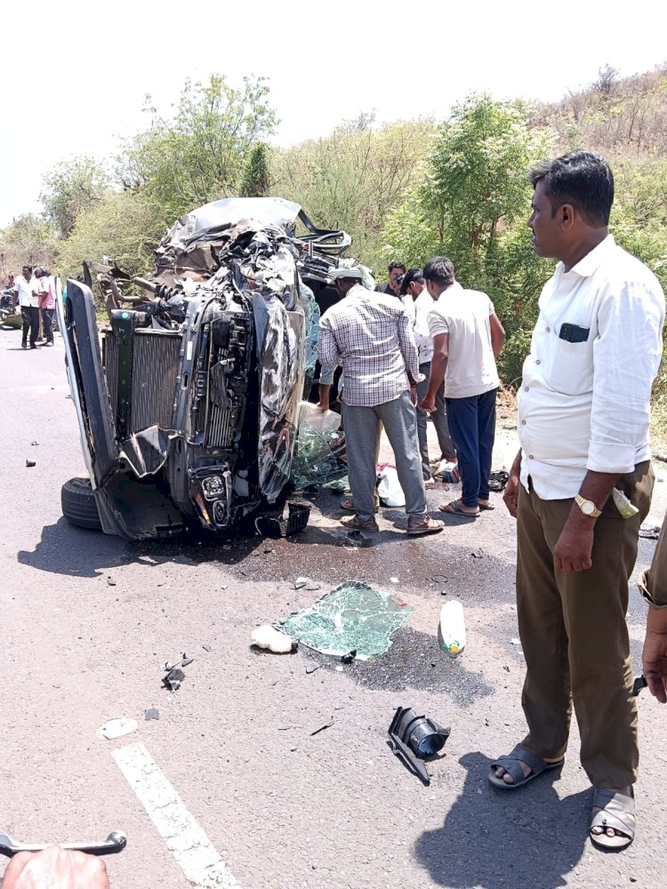 ಭೀಕರ ರಸ್ತೆ ಅಪಘಾತ: ಸಿದ್ಧನಕೊಳದ ಶಿವಕುಮಾರ ಸ್ವಾಮೀಜಿಗೆ ಗಂಭೀರ ಗಾಯ