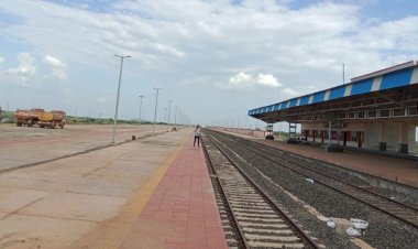 Good News:   ಲೋಕಾಪುರವರೆಗೆ ಓಡಲಿವೆ ಗೂಡ್ಸ್ ರೈಲು..!