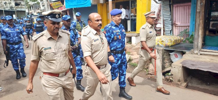 ಪೊಲೀಸ್, ರಾಪಿಡ್ ಆಕ್ಷನ್ ಪೋರ್ಸದಿಂದ ರೂಟ್ ಮಾರ್ಚ